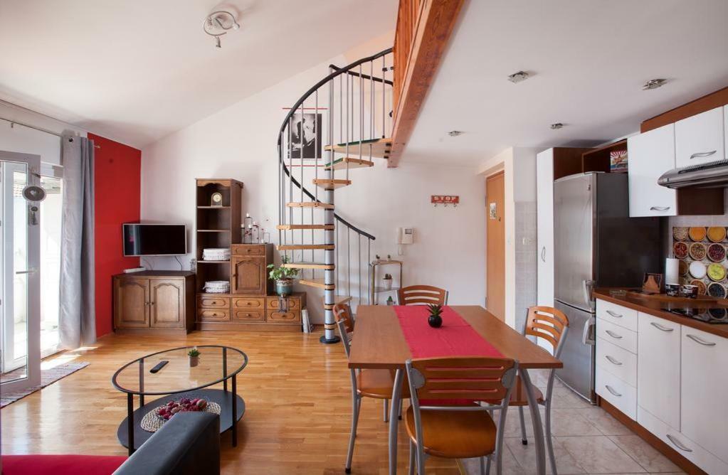 Litorian Makarska Apartment Екстериор снимка